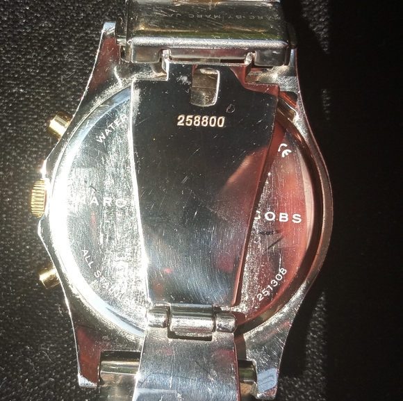 Marc Jacobs Henry Chronograph Watch - Picture 9 of 10